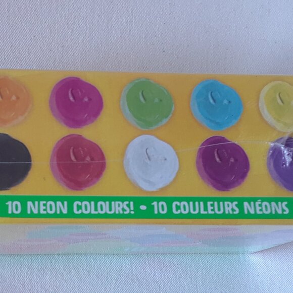 Crayola Washable Project Paint Sealed In Box - Picture 3 of 5